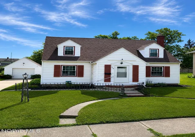 Photo 2 of Sale Pending at 518 S Harrison St, Montpelier, OH 43543 | MLS# 10011001 | Listing updated on 2026-08-21