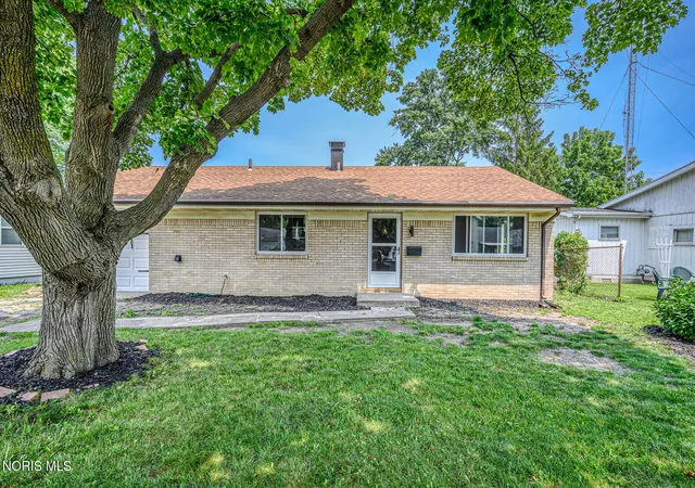Photo 1 of Single family home for sale at 1328 Cady St, Maumee, OH 43537 | MLS# 10011028 | Listing updated on 2026-10-06