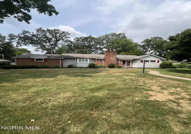 Single family home for sale at 3445 Woodley Rd, Toledo, OH 43606 | MLS# 10011036