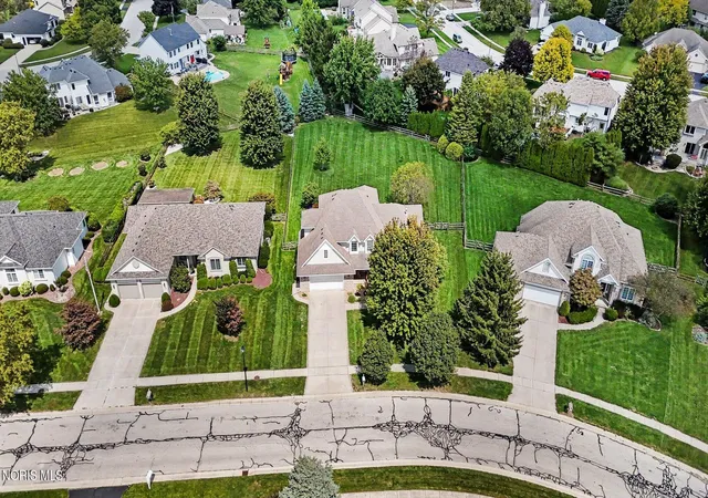 Photo 3 of Single family home for sale at 1470 Southridge Dr, Waterville, OH 43566 | MLS# 10011040 | Listing updated on 2026-09-22
