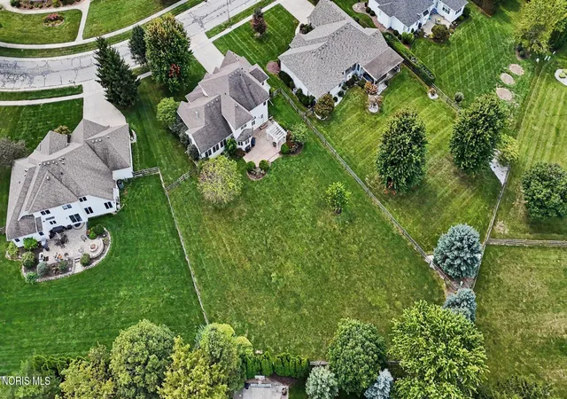 Photo 4 of Single family home for sale at 1470 Southridge Dr, Waterville, OH 43566 | MLS# 10011040 | Listing updated on 2026-09-22
