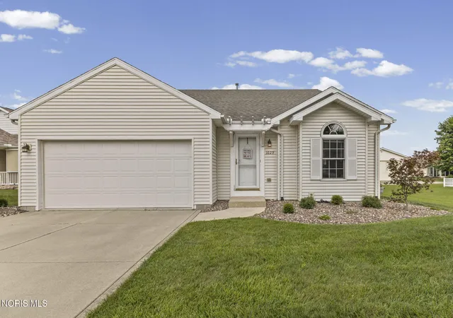 Photo 4 of Single family home for sale at 1029 Anna Ln, Bowling Green, OH 43402 | MLS# 10011221 | Listing updated on 2026-08-08