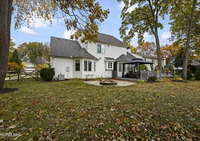 Photo 3 of Single family home for sale at 7255 Apache Trl, Holland, OH 43528 | MLS# 10011063 | Listing updated on 2026-08-02