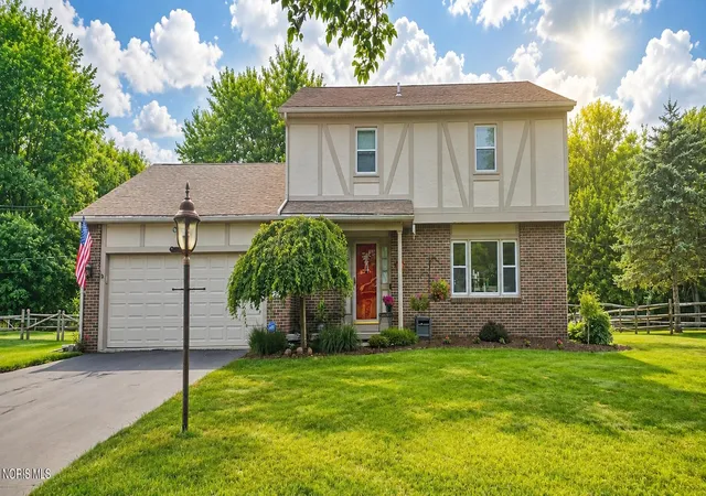 1st image of 2254 Garden Creek Dr, Maumee, OH 43537 | MLS# 10011101
