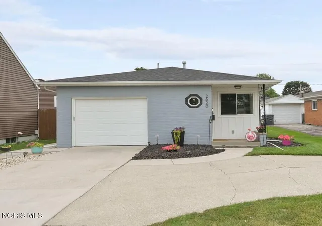 1st image of 2620 124th St, Toledo, OH 43611 | MLS# 10011183