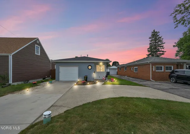 2nd image of 2620 124th St, Toledo, OH 43611 | MLS# 10011183