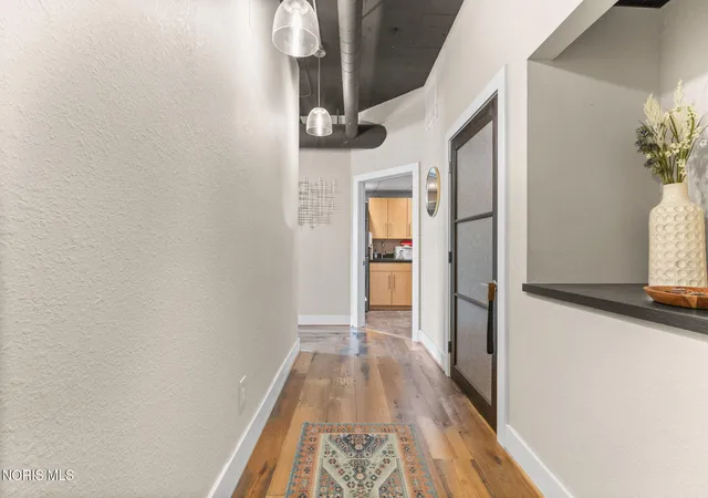 3rd image of 110 Ottawa St #2e, Toledo, OH 43604 | MLS# 10011061