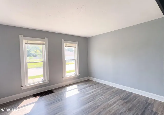 Photo 3 of Single family home for sale at 608 Howland Ave, Toledo, OH 43605 | MLS# 10011050 | Listing updated on 2026-08-31