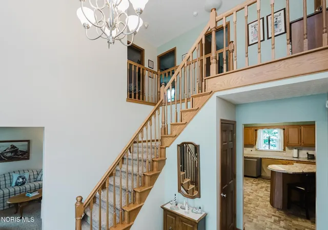 5th image of 2017 Stonecliff Dr, Findlay, OH 45840 | MLS# 10011093