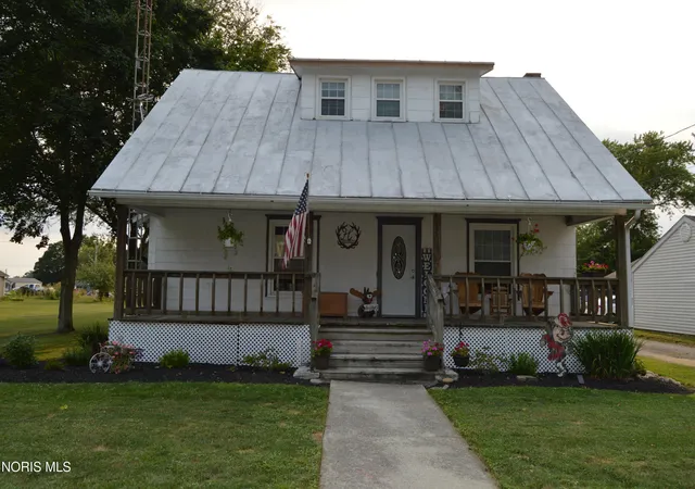 Photo 1 of Single family home for sale at 218 S Main St, Rawson, OH 45881 | MLS# 10011060 | Listing updated on 2026-07-27
