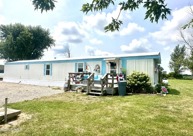 2nd image of 5798 N Humphrey Rd, Oak Harbor, OH 43449 | MLS# 10011059
