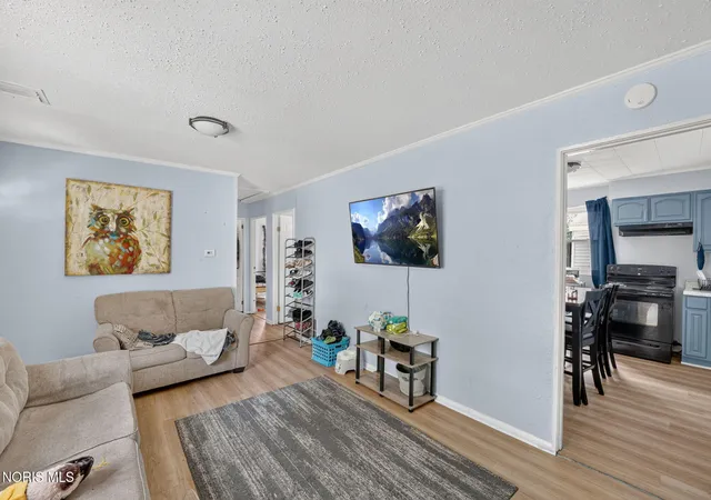 Photo 3 of Single family home for sale at 415 Mayfair Blvd, Toledo, OH 43612 | MLS# 10011086 | Listing updated on 2026-08-20