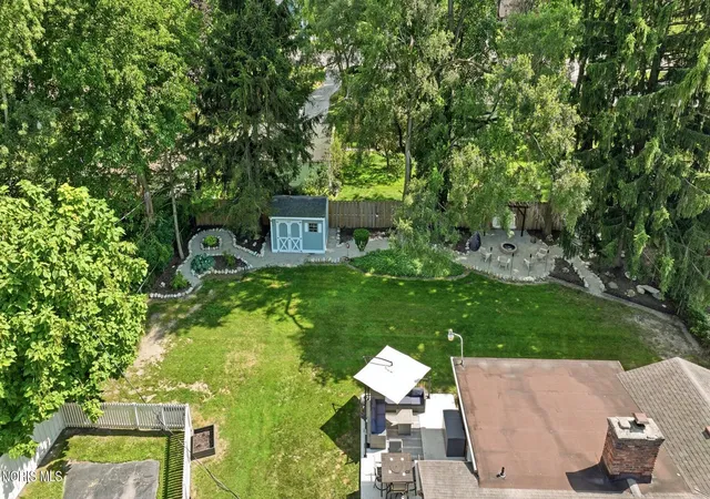 Photo 3 of Sale Pending at 5115 Cranston Dr, Toledo, OH 43615 | MLS# 10011080 | Listing updated on 2026-09-03