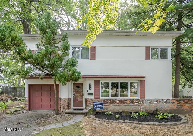 Photo 1 of Single family home for sale at 3470 Goddard Rd, Toledo, OH 43606 | MLS# 10011114 | Listing updated on 2026-08-28
