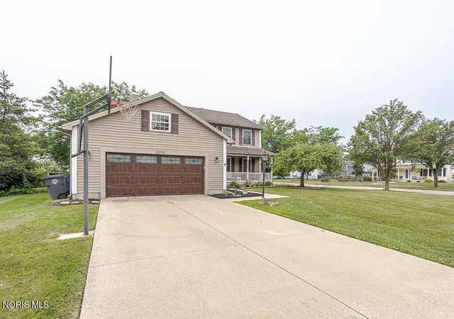 2nd image of 2376 Mckinley Dr, Perrysburg, OH 43551 | MLS# 10011133