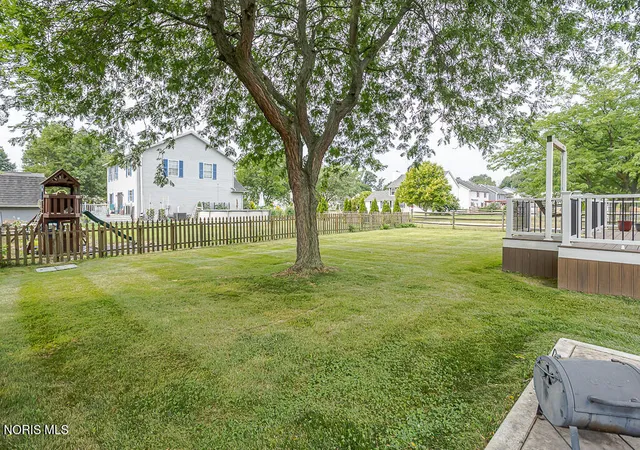 46th image of 2376 Mckinley Dr, Perrysburg, OH 43551 | MLS# 10011133