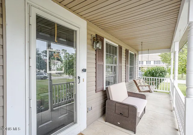 4th image of 2376 Mckinley Dr, Perrysburg, OH 43551 | MLS# 10011133