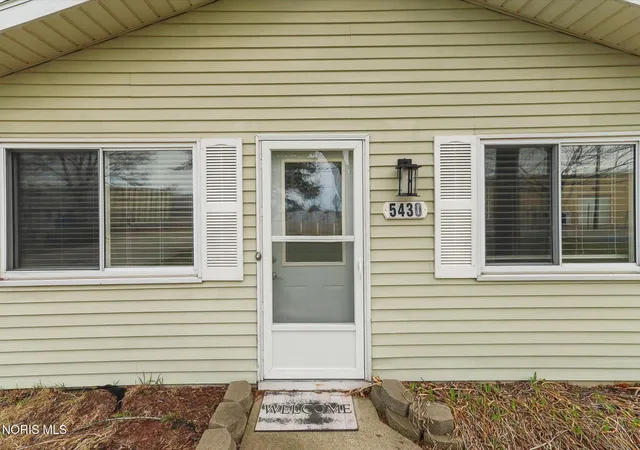 image of 5430 Roan Rd, Sylvania, OH 43560 | MLS# 10011109