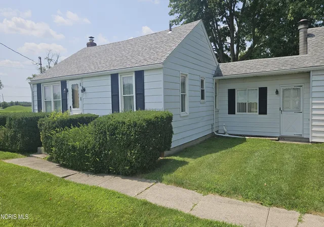 1st image of 2926 N Billman Rd, Millbury, OH 43447 | MLS# 10011171