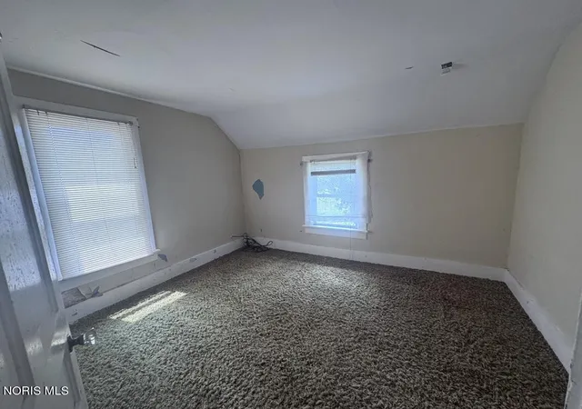 Photo 3 of Single family home for sale at 304 Robinson Ave, Kenton, OH 43326 | MLS# 10011122 | Listing updated on 2026-09-15