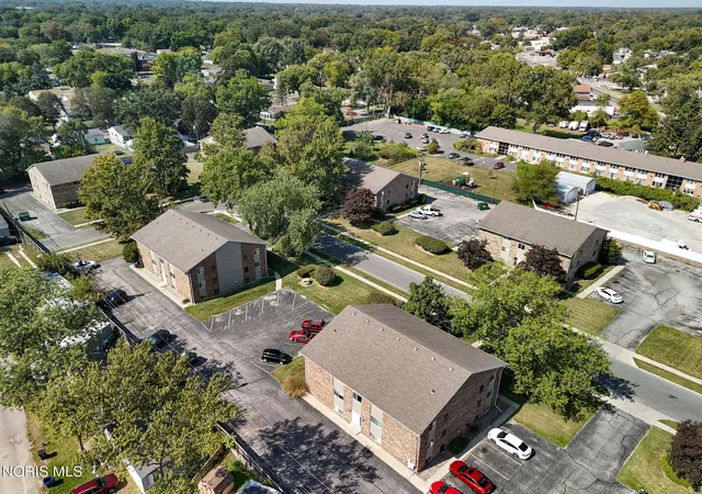1st image of 2820 Eldora Dr, Toledo, OH 43613 | MLS# 10011128
