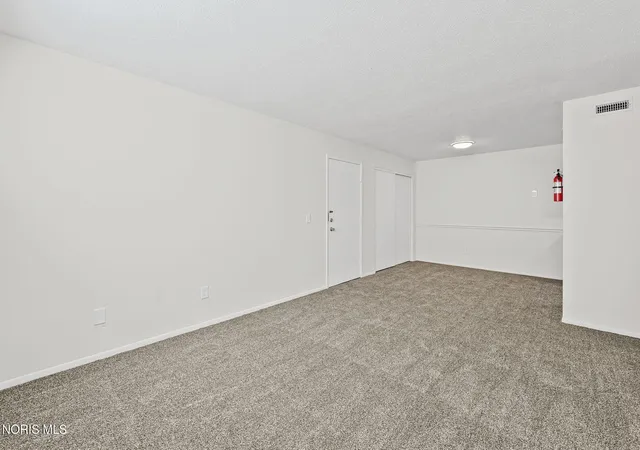 2nd image of 2820 Eldora Dr, Toledo, OH 43613 | MLS# 10011128