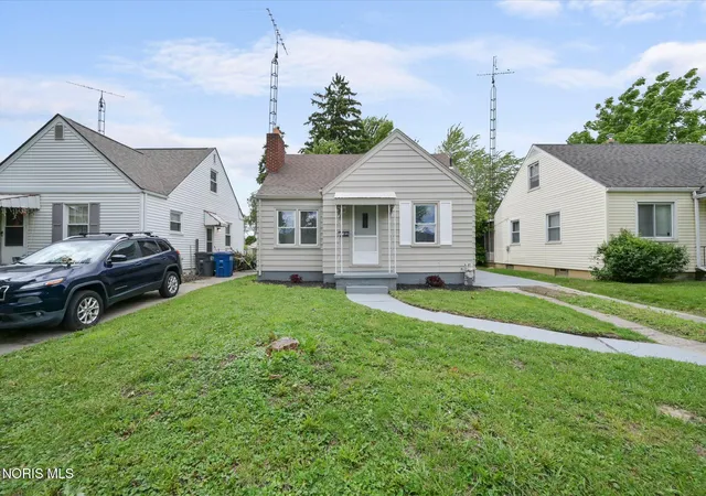 3rd image of 225 E Northgate Pkwy, Toledo, OH 43612 | MLS# 10011127