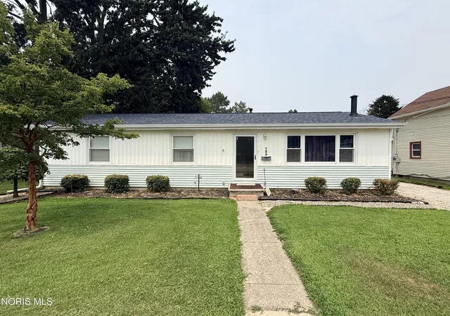 1st image of 125 Liberty St, Clyde, OH 43410 | MLS# 10011132