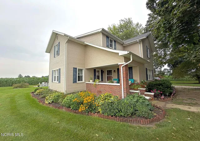 Photo 1 of Single family home for sale at 22050 Luckey Rd, Luckey, OH 43443 | MLS# 10011204 | Listing updated on 2026-09-01