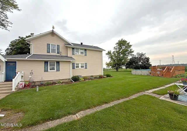 Photo 3 of Single family home for sale at 22050 Luckey Rd, Luckey, OH 43443 | MLS# 10011204 | Listing updated on 2026-09-01