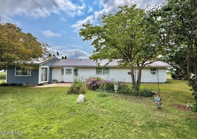 Photo 3 of Sale Pending at 6981 7 G Rd, Montpelier, OH 43543 | MLS# 10011155 | Listing updated on 2026-10-02