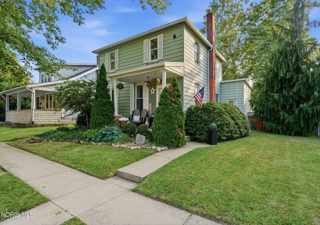 Photo 4 of Single family home for sale at 224 Hedges St, Tiffin, OH 44883 | MLS# 10011170 | Listing updated on 2026-09-03