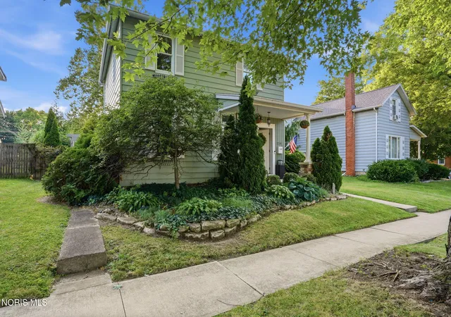 Photo 5 of Single family home for sale at 224 Hedges St, Tiffin, OH 44883 | MLS# 10011170 | Listing updated on 2026-09-03