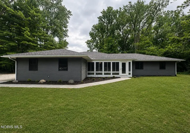 1st image of 7221 Manore Rd, Whitehouse, OH 43571 | MLS# 10011193