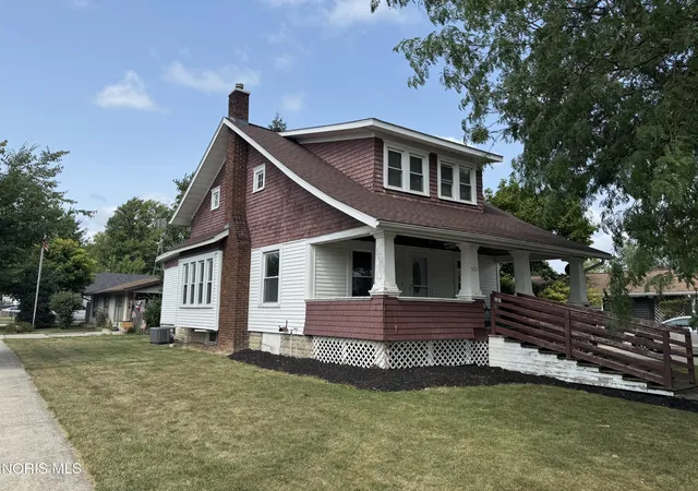 Photo 2 of Single family home for sale at 503 E High St, Bryan, OH 43506 | MLS# 10011222 | Listing updated on 2026-09-15