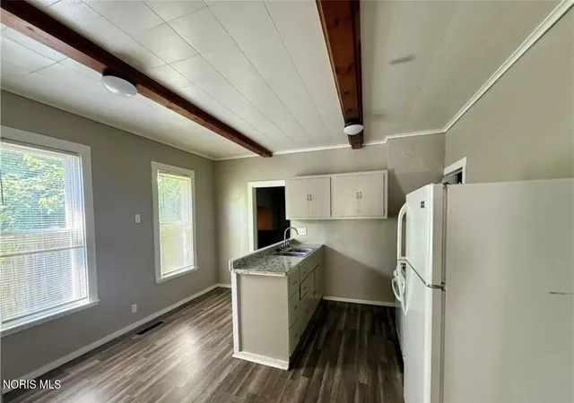 Photo 3 of Single family home for sale at 3905 Peru St, Toledo, OH 43612 | MLS# 10011202 | Listing updated on 2026-07-30