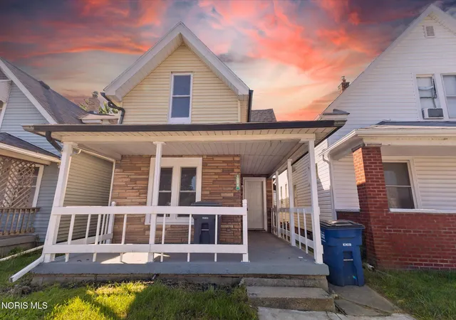 1st image of 1204 Navarre Ave, Toledo, OH 43605 | MLS# 10011201