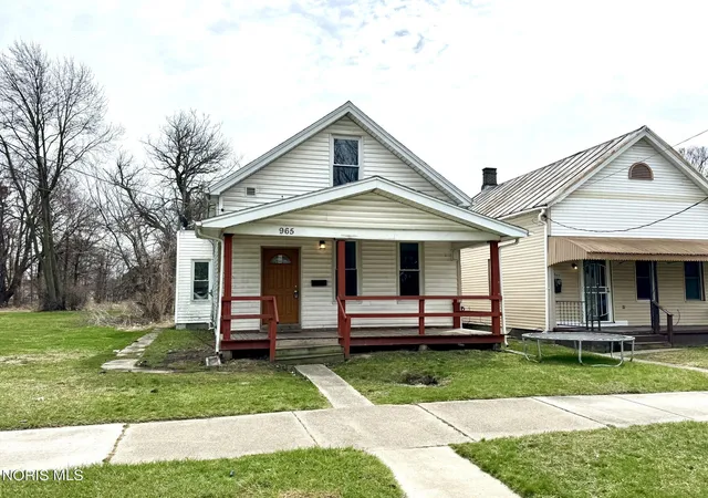 1st image of 965 Curtis St, Toledo, OH 43609 | MLS# 10011180