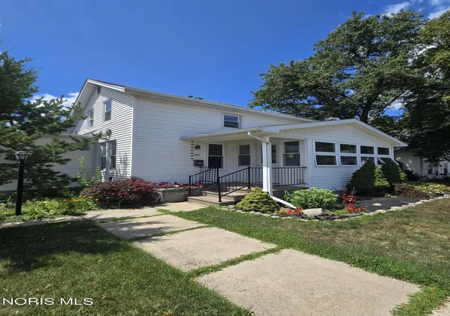 Photo 1 of Single family home for sale at 305 Ditto St, Archbold, OH 43502 | MLS# 10011300 | Listing updated on 2026-09-19
