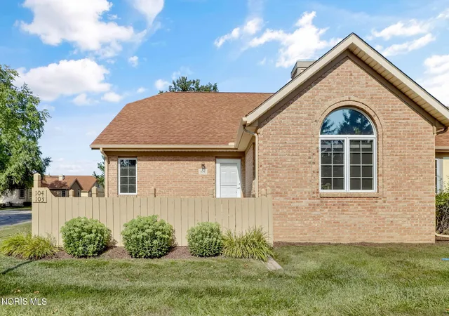 1st image of 104 Turnbury Ln, Perrysburg, OH 43551 | MLS# 10011450