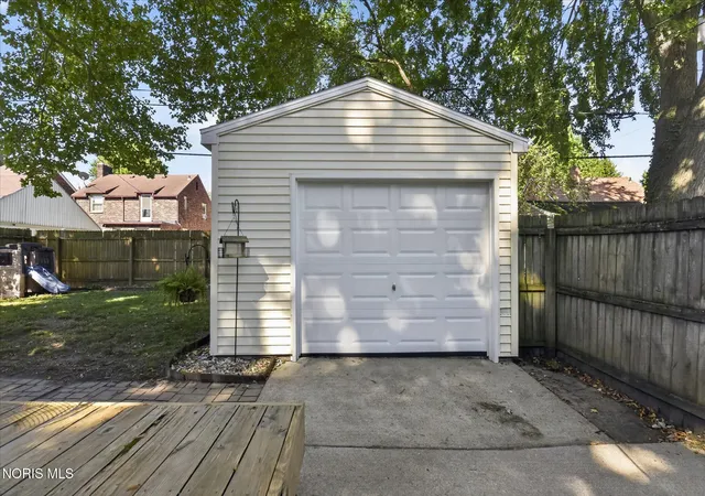 Photo 33 of Single family home for sale at 3831 Bowen Rd, Toledo, OH 43613 | MLS# 10011295 | Listing updated on 2026-08-30