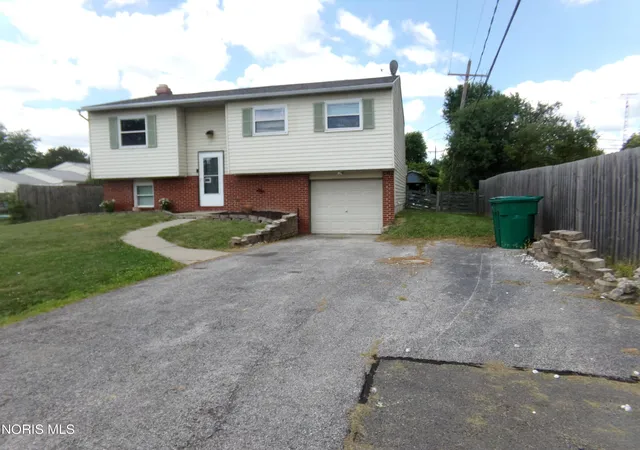 1st image of 28671 Starbright Blvd, Perrysburg, OH 43551 | MLS# 10011240