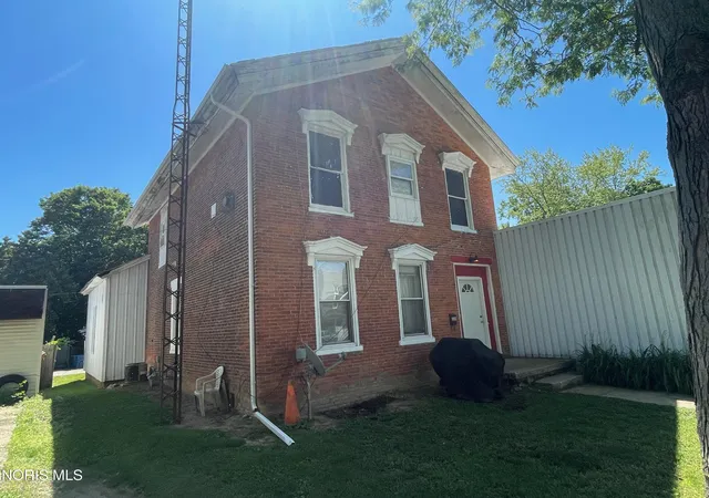Listing Photo 3 - Condo for sale in building located at 331 S Beech St, Bryan, OH 43506