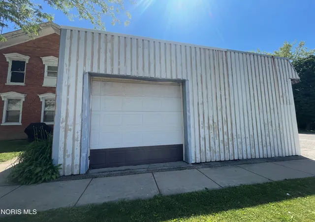 Listing Photo 4 - Condo for sale in building located at 331 S Beech St, Bryan, OH 43506