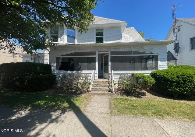 1st image of 107 E Lynn St, Edgerton, OH 43517 | MLS# 10011451