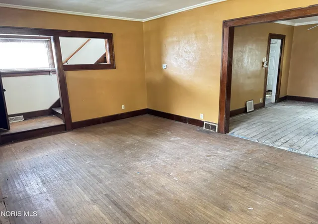 Photo 4 of Sale Pending at 544 E Hudson St, Toledo, OH 43608 | MLS# 10011230 | Listing updated on 2026-08-28