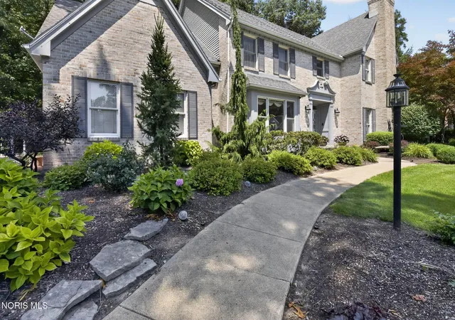 2nd image of 630 Anastasia Ct, Holland, OH 43528 | MLS# 10011256