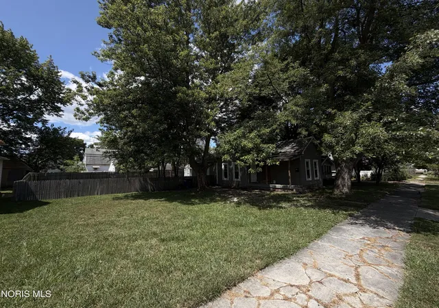 2nd image of 3849 Peru St, Toledo, OH 43612 | MLS# 10011243