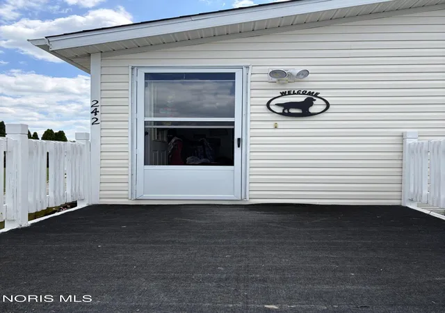 5th image of 27484 Oregon Rd #242, Perrysburg, OH 43551 | MLS# 10011274