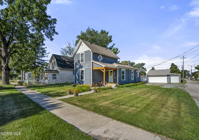 Photo 1 of Single family home for sale at 104 Jefferson St, Delta, OH 43515 | MLS# 10011759 | Listing updated on 2026-08-28